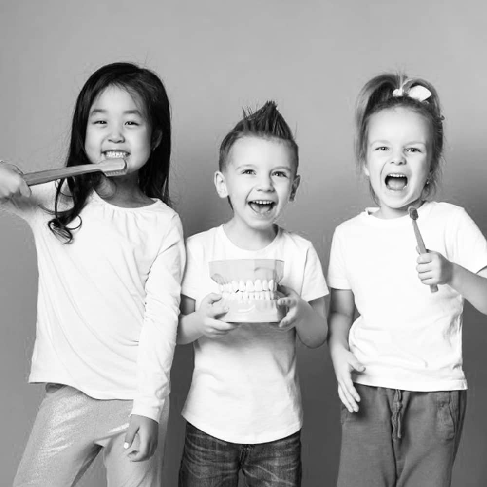 kids3-1000x1000-2 Kid's sleep dentistry in Hamilton
